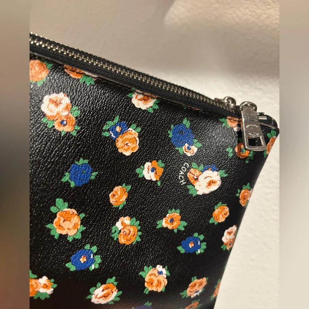 Coach Lyla Tea Rose Floral Print Crossbody Purse, small/medium size. - Picture 5 of 8